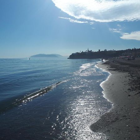 Studio 2 Sea Front Rincon de la Victoria Exterior photo
