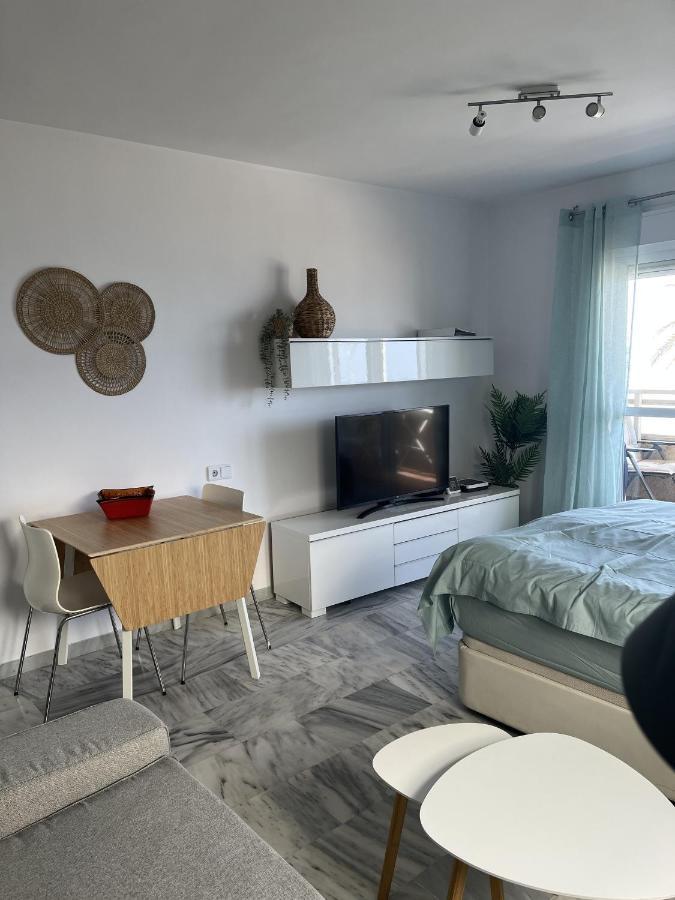Studio 2 Sea Front Rincon de la Victoria Exterior photo
