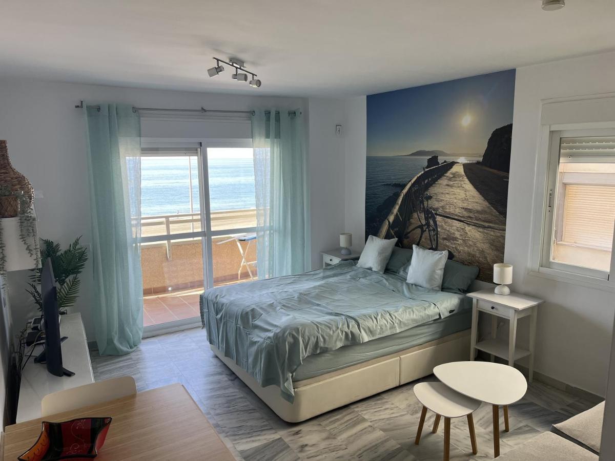 Studio 2 Sea Front Rincon de la Victoria Exterior photo